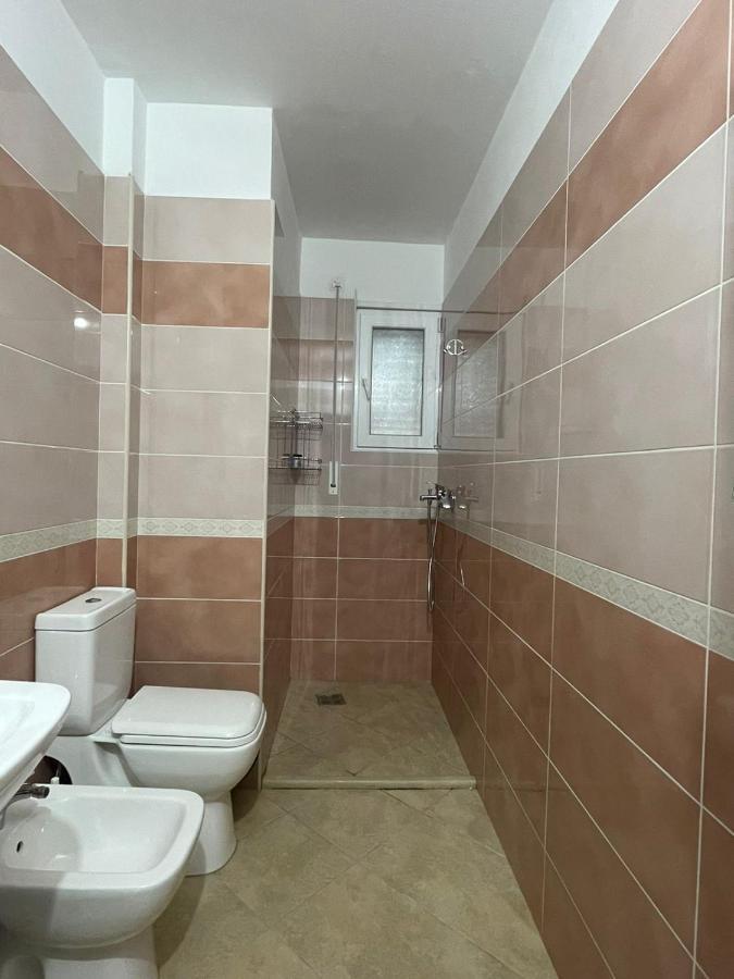 Kraal Apartments Vlore Luaran gambar