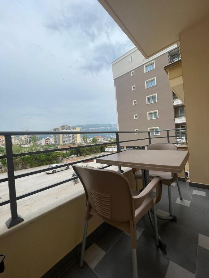 Kraal Apartments Vlore Luaran gambar