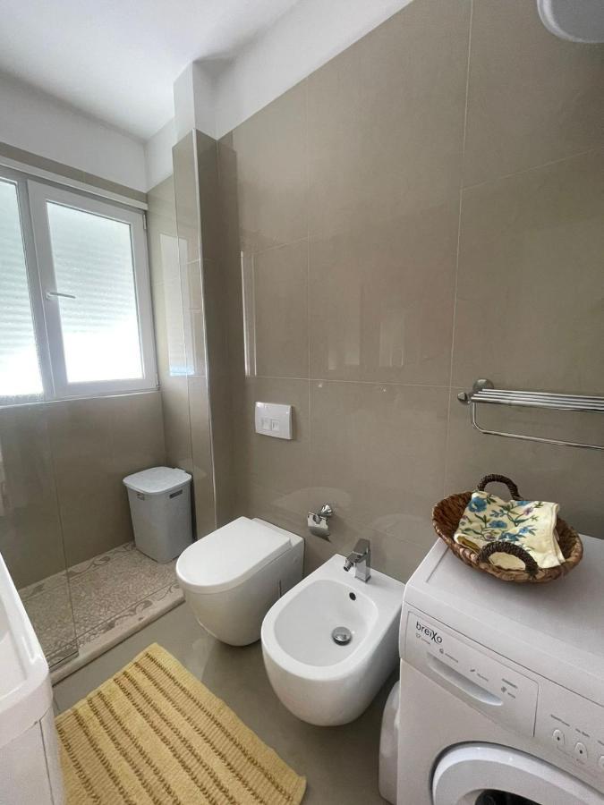 Kraal Apartments Vlore Luaran gambar