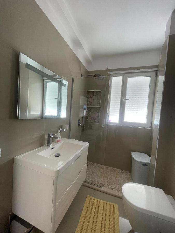 Kraal Apartments Vlore Luaran gambar