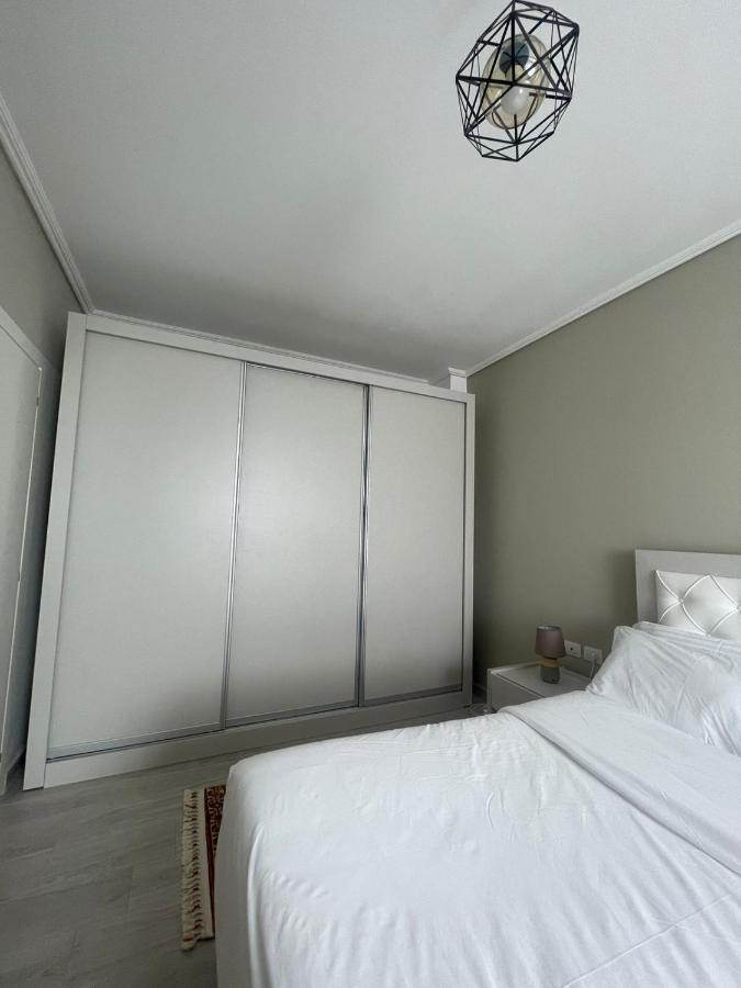 Kraal Apartments Vlore Luaran gambar
