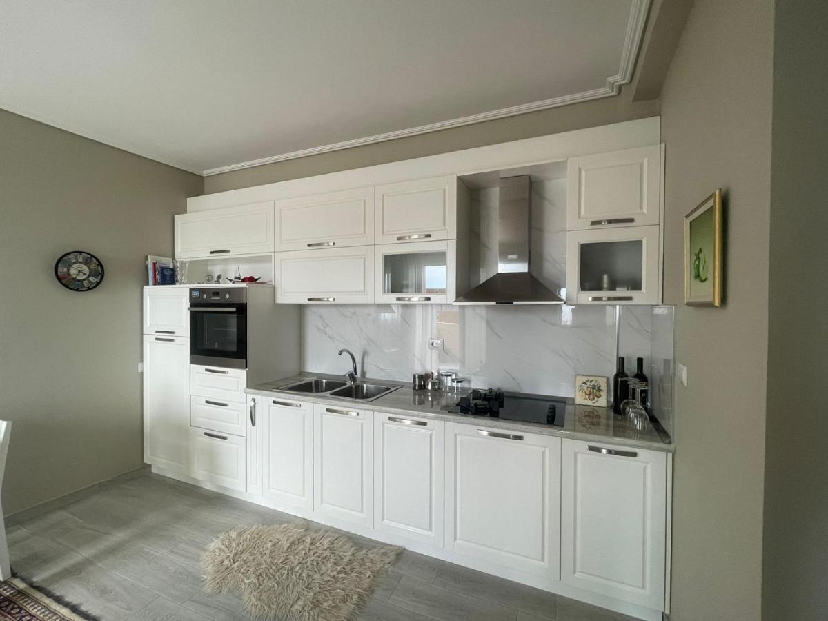 Kraal Apartments Vlore Luaran gambar