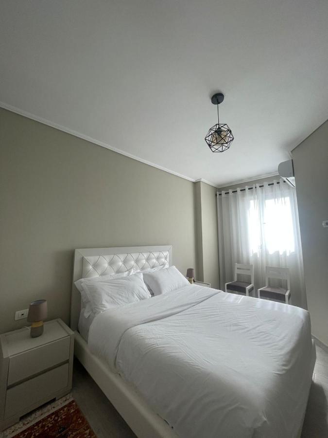Kraal Apartments Vlore Luaran gambar